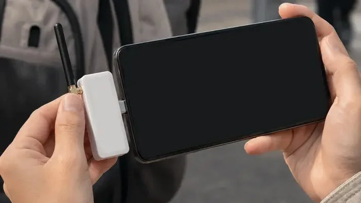 スマートフォンに外部デバイス