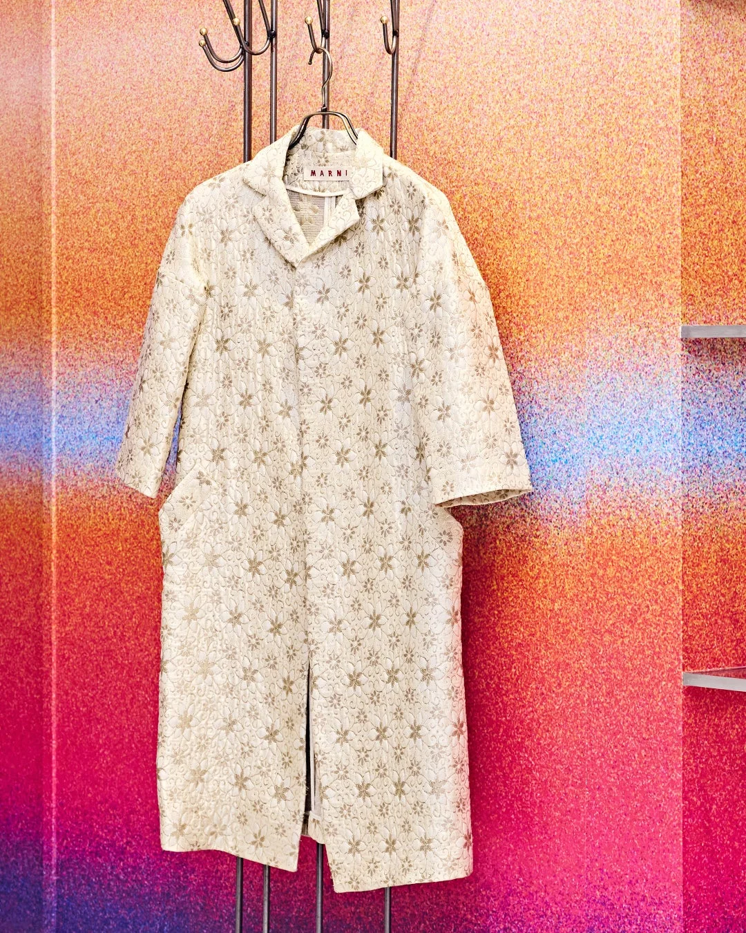 MARNIの花柄ショートコート