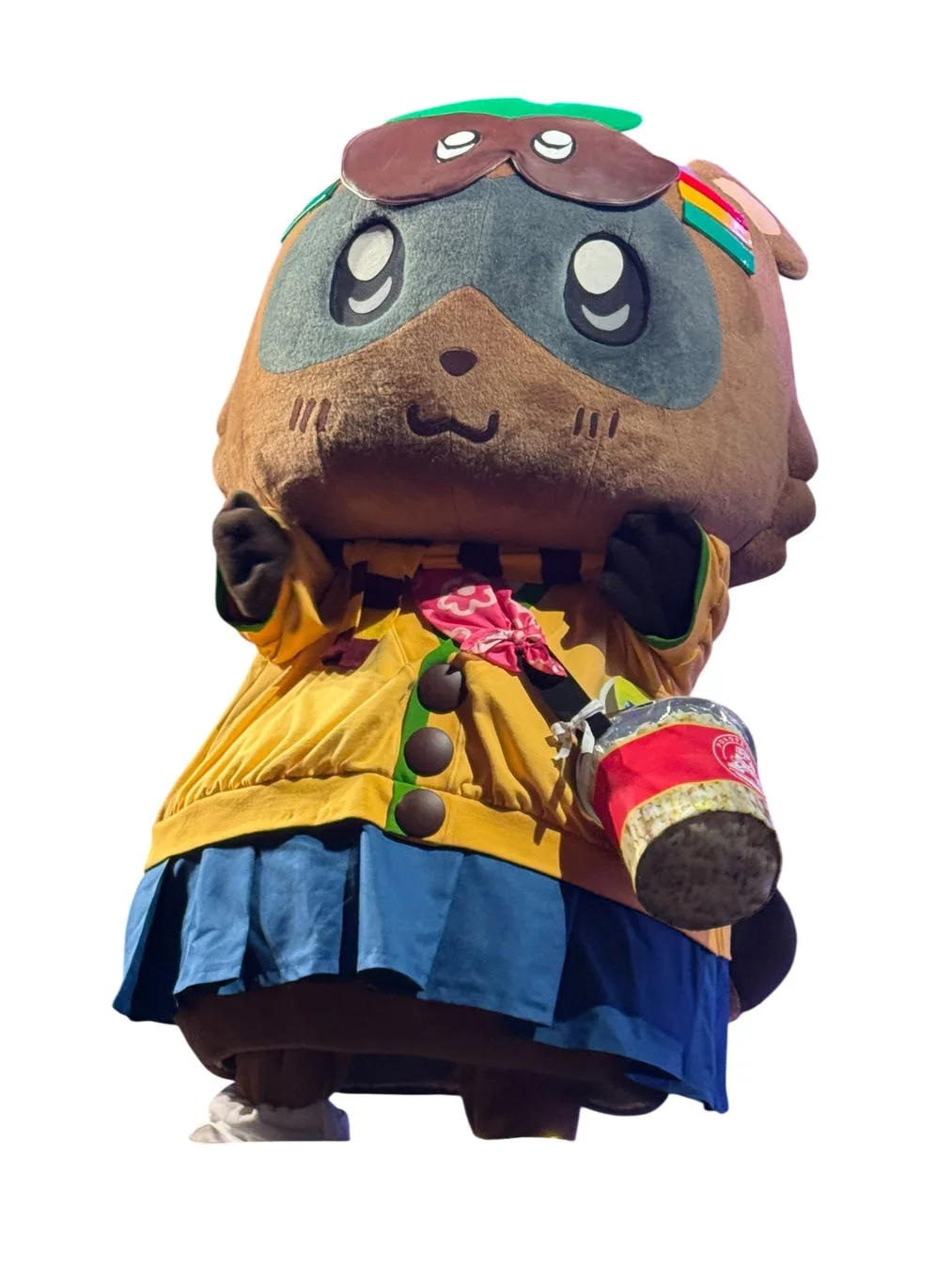タヌキのキャラクターの着ぐるみ